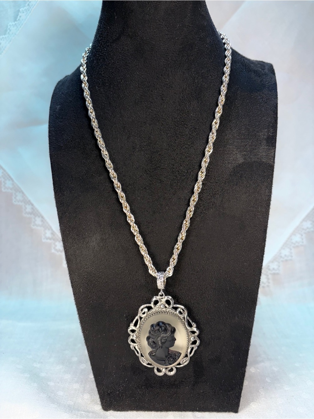 Women Jewelry Molded Cameo Necklace on Double Loop Silver 28” Chain Hangs 17”